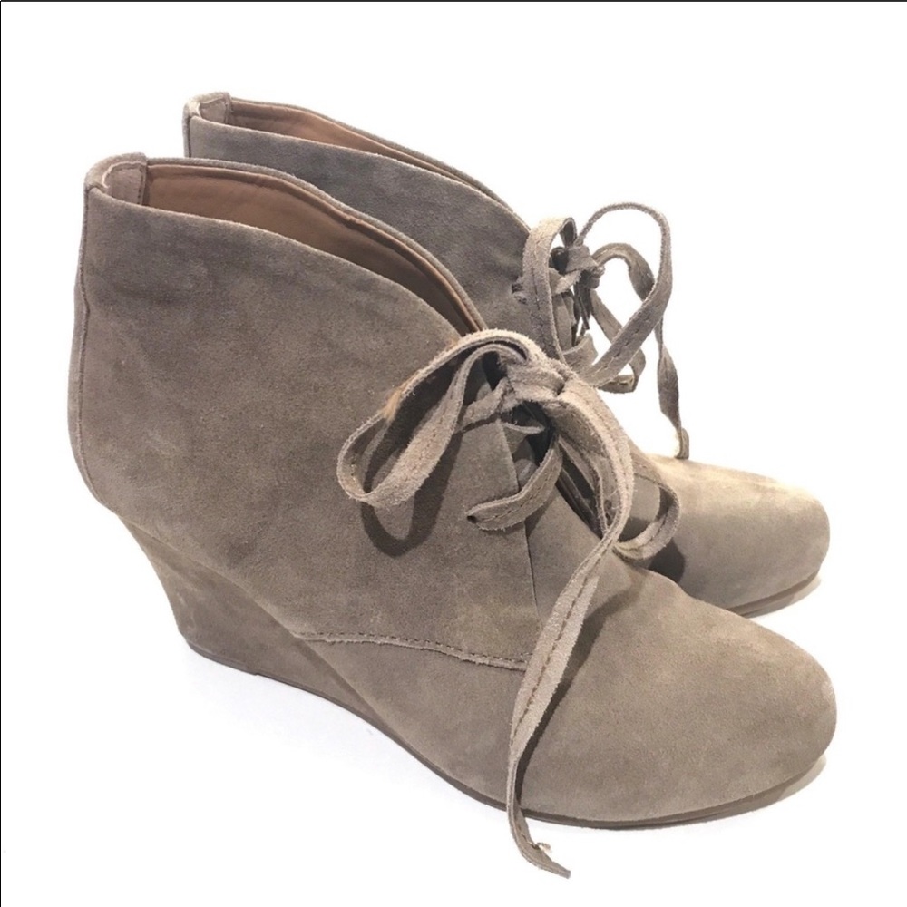 Dolce Vita Suede Lace Up wedge Booties